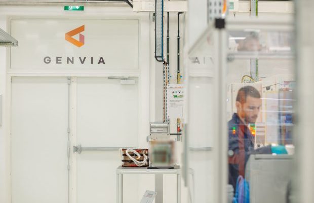 Heat storage for the coupling of Waste Heat Recovery and hydrogen production in a Solid-Oxide electrolyser